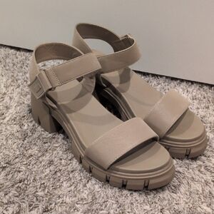 MIA Sklyer Lug Sole Sandals - Nude